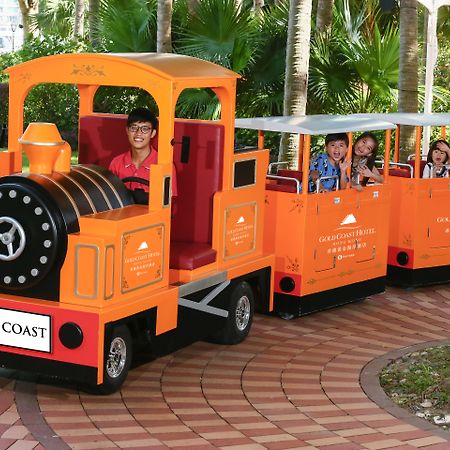 Hong Kong Gold Coast Hotel Exteriér fotografie The Gold Coast Family Train
