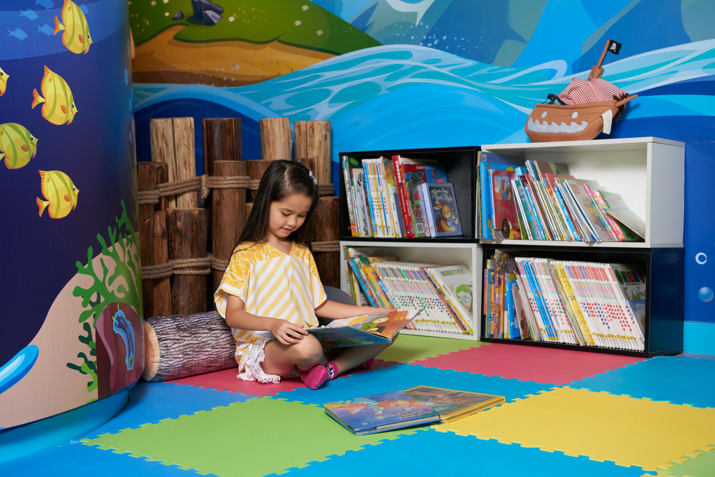 Hong Kong Gold Coast Hotel Exteriér fotografie Library at the Children's Museum of Oak Ridge