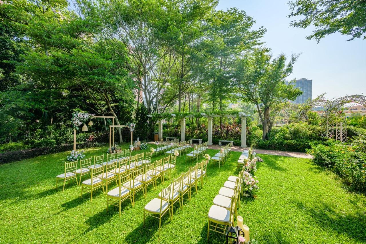 Hong Kong Gold Coast Hotel Exteriér fotografie The Garden at Mandarin Oriental, Tokyo